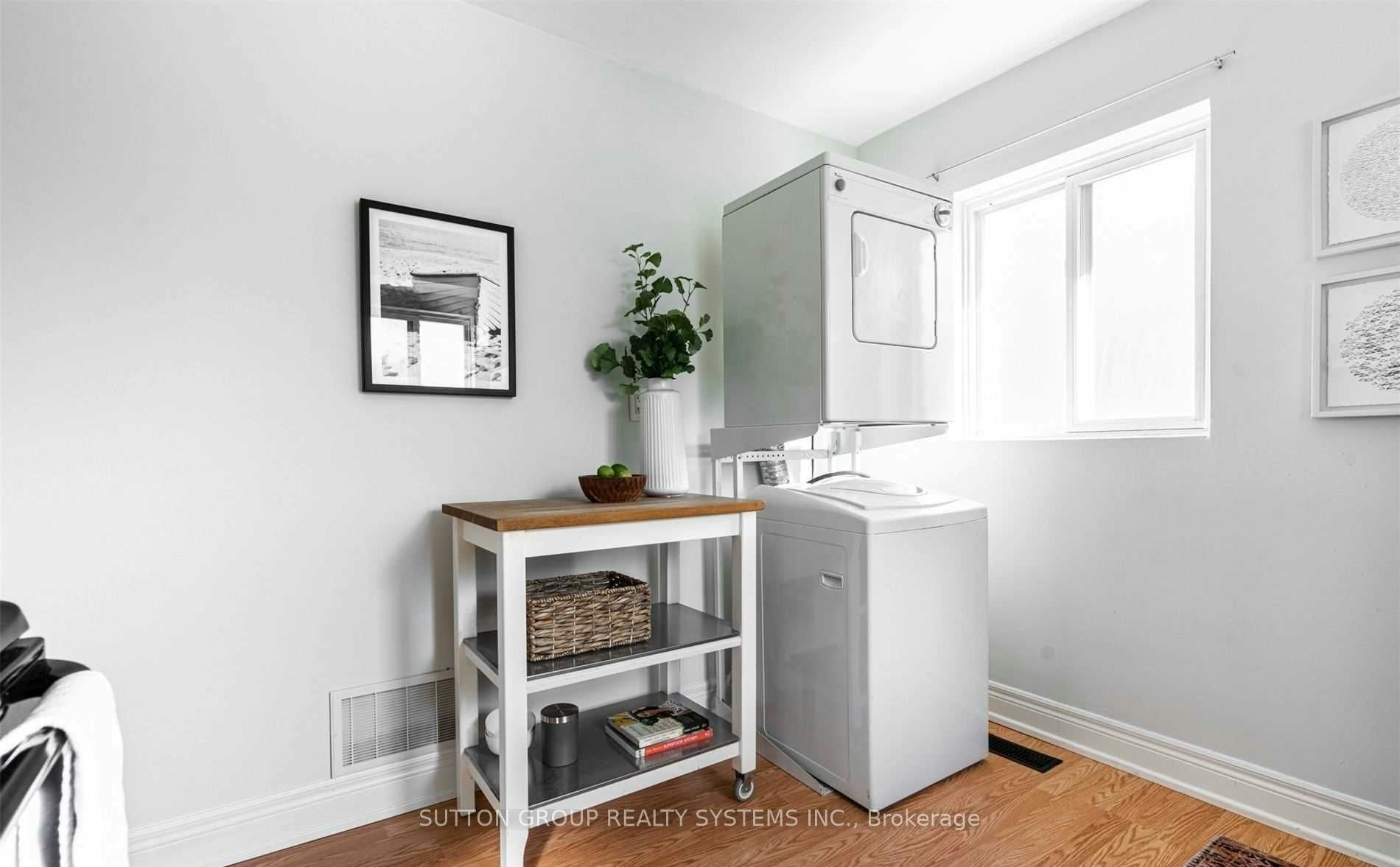 3-465 Ashdale Avenue, Toronto, ON, M4L 2Z3 - 3