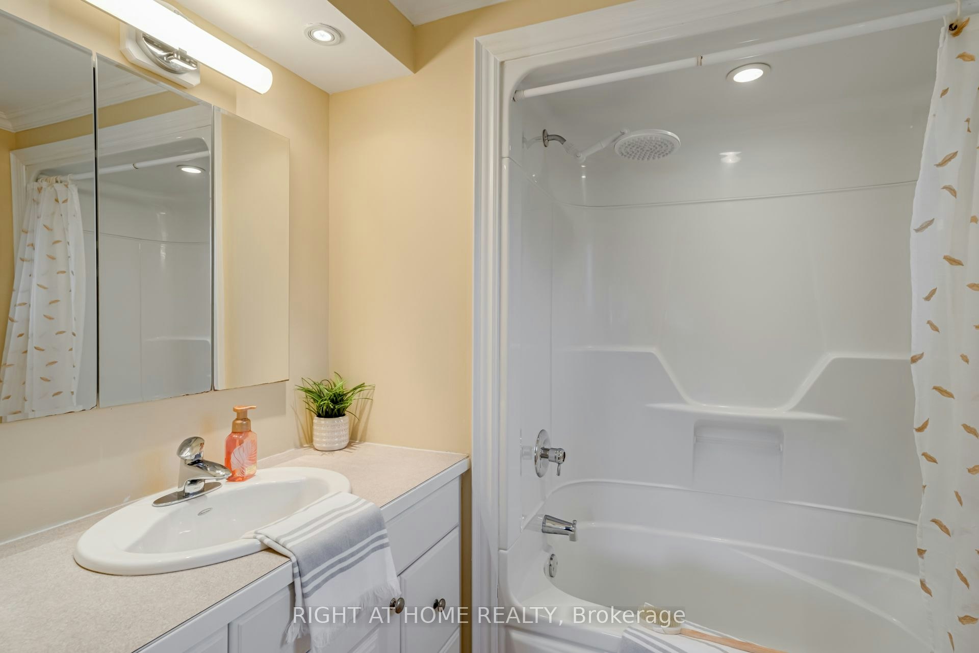 51 Lewin Crescent, Ajax, ON, L1S 3A2 - 14