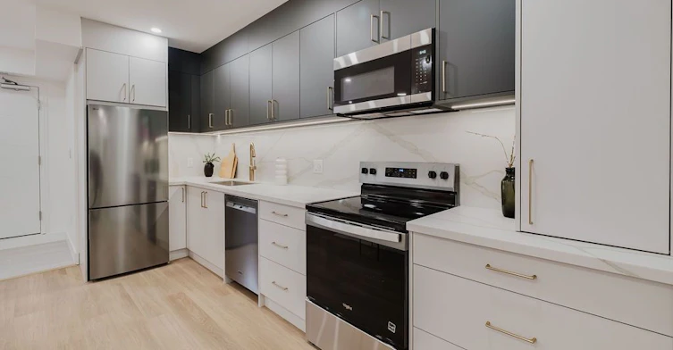 Lower-37 Milverton Boulevard, Toronto, ON, M4J 1T5 - 8