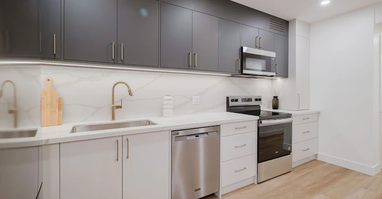 Lower-37 Milverton Boulevard, Toronto, ON, M4J 1T5 - 7