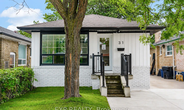 31A Laurel Avenue