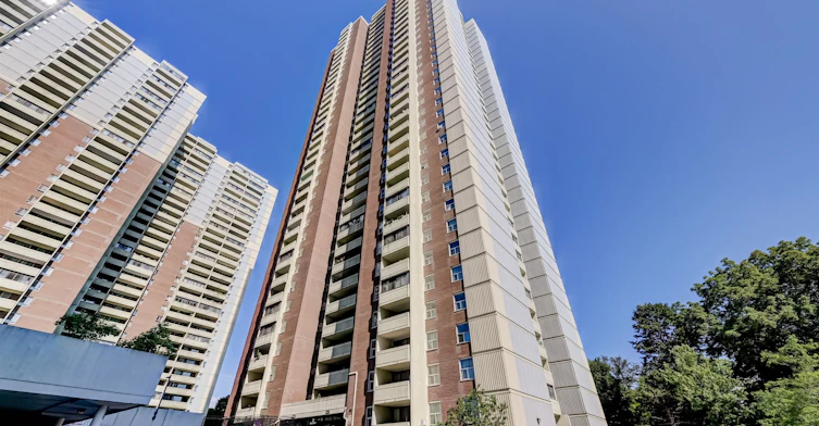 2407-3 Massey Square, Toronto, ON, M4C 5L5 - 4