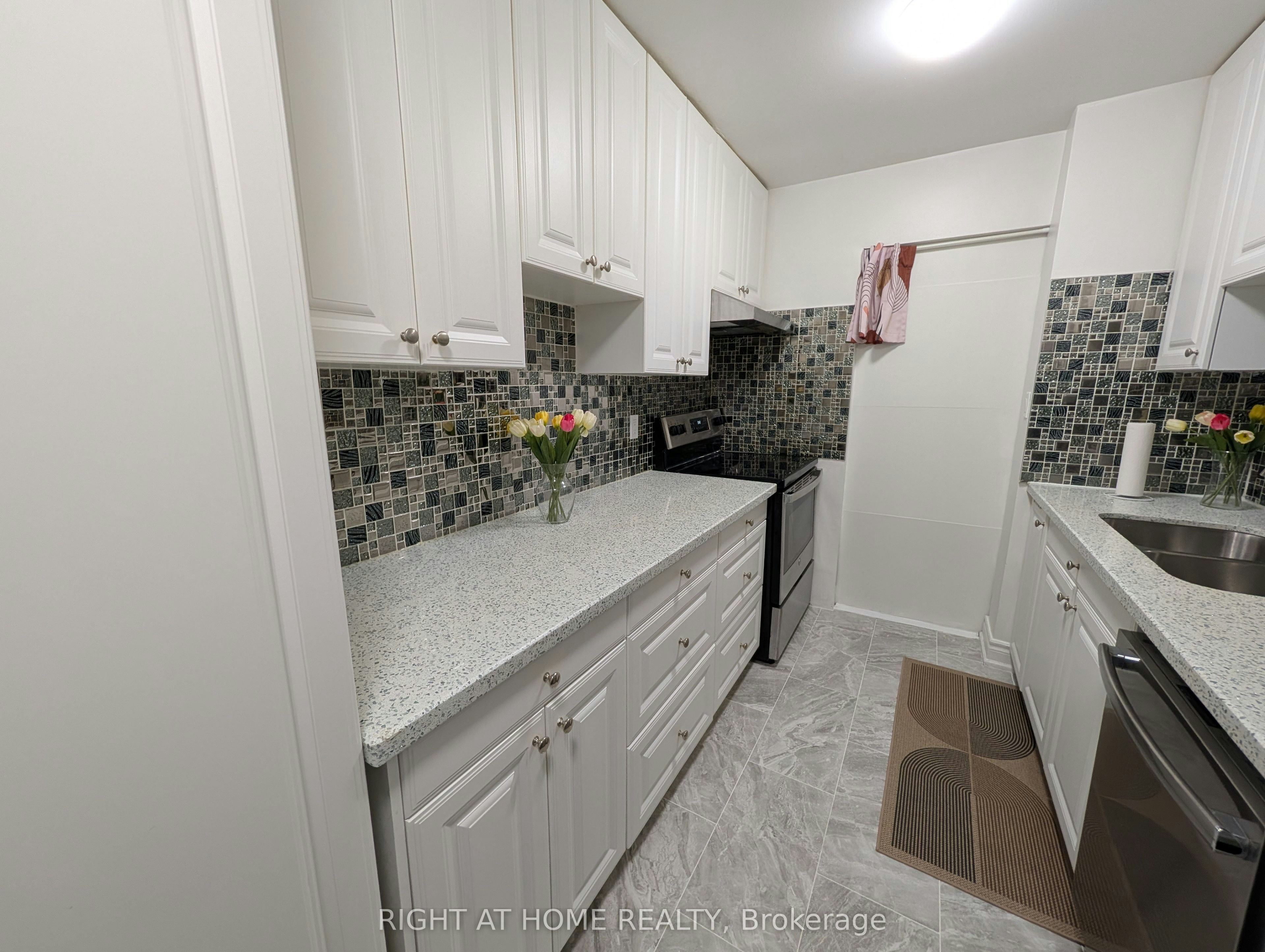 2407-3 Massey Square, Toronto, ON, M4C 5L5