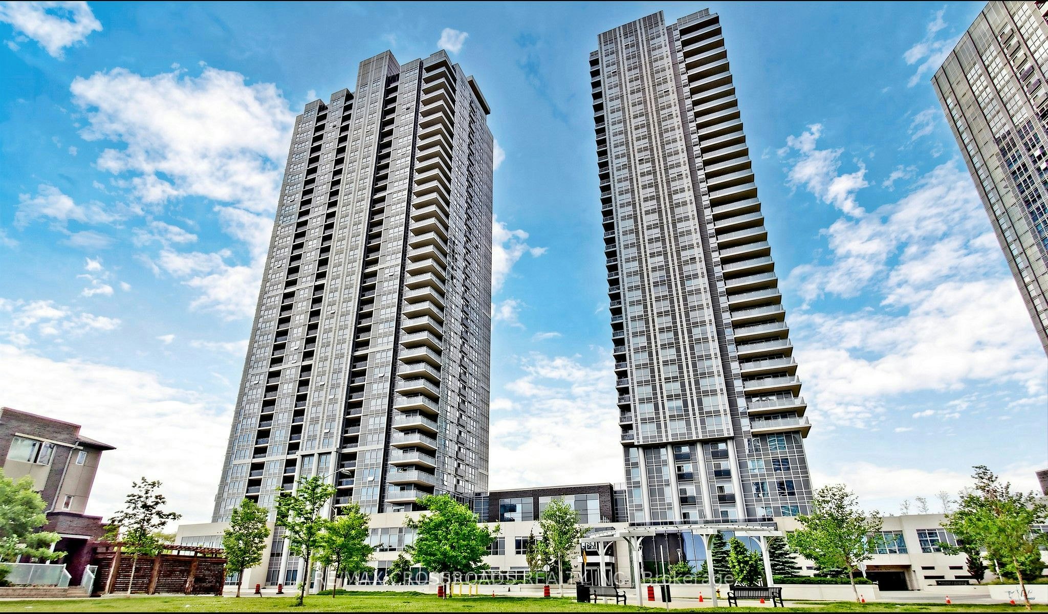 525-275 Village Green Square, Toronto, ON, M1S 0L8
