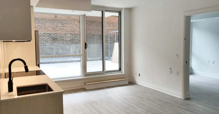 202-2369 Danforth Avenue, Toronto, ON, M4C 0B1 - 2