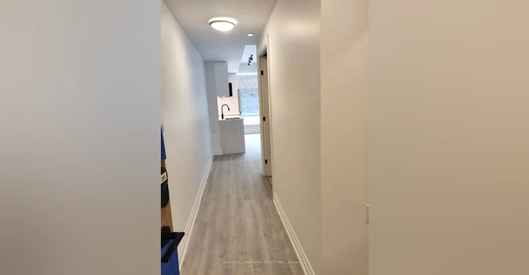 202-2369 Danforth Avenue, Toronto, ON, M4C 0B1 - 4