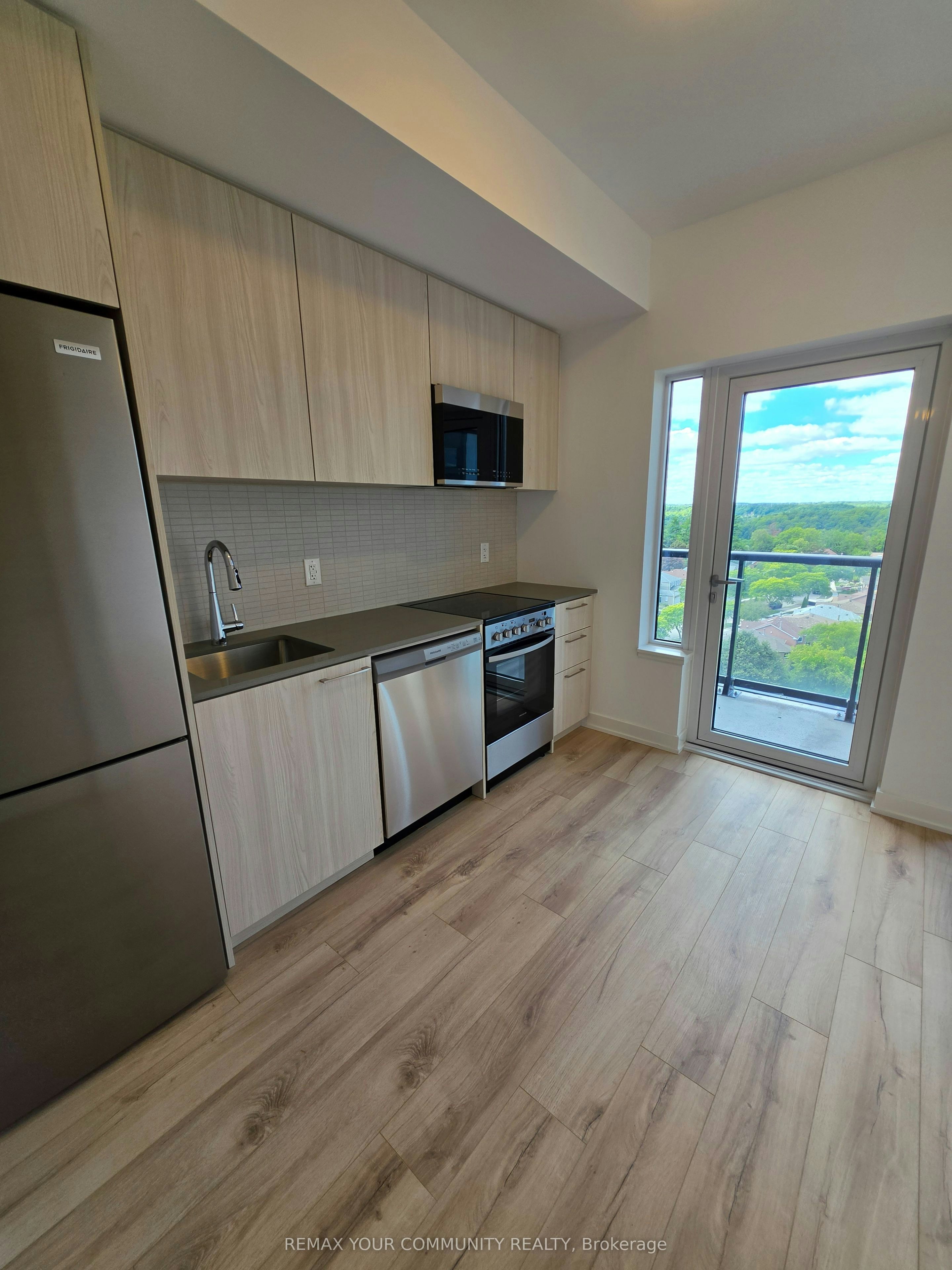 1002A-7439 Kingston Road, Toronto, ON, M1B 0G1 - 6