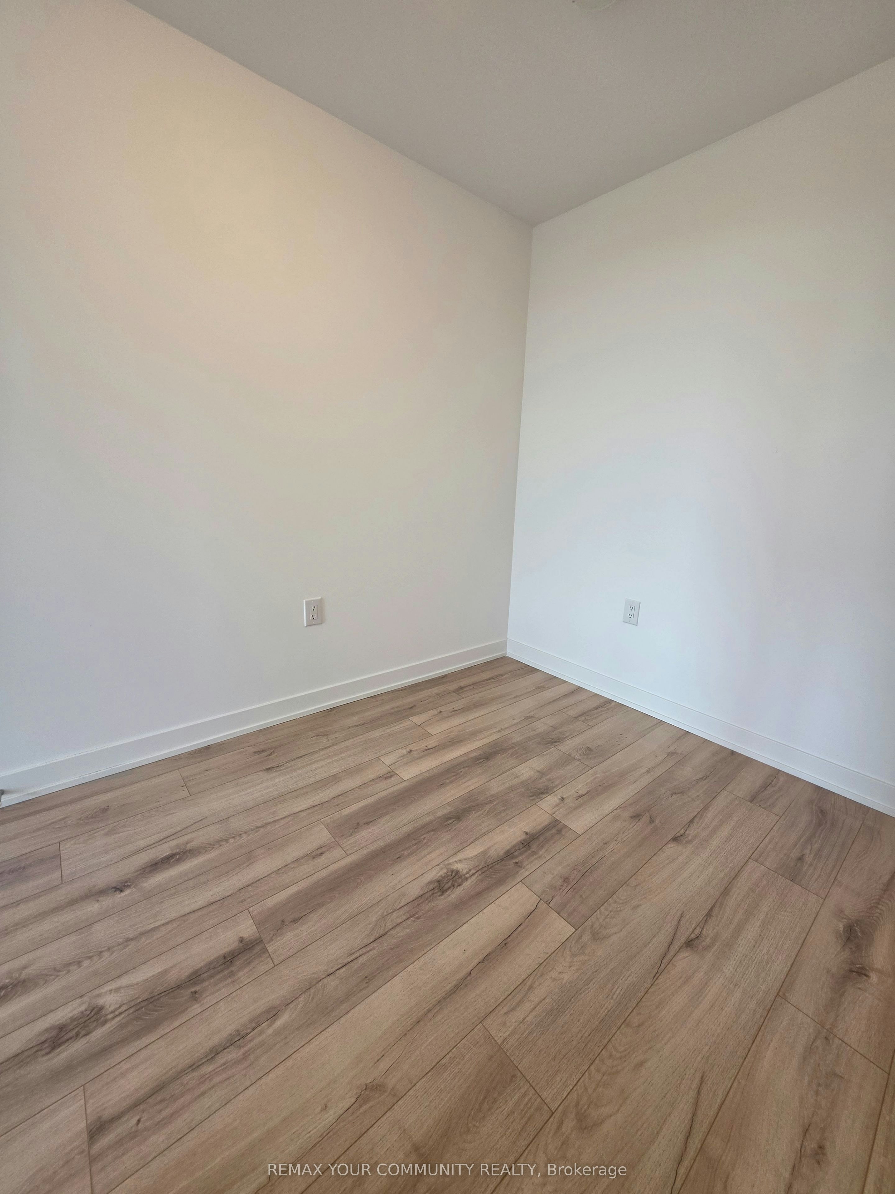 1002A-7439 Kingston Road, Toronto, ON, M1B 0G1 - 3