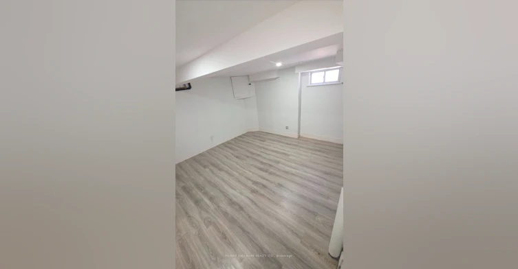 ROOM 2-888 Krosno Boulevard, Pickering, ON, L1W 1H4 - 9
