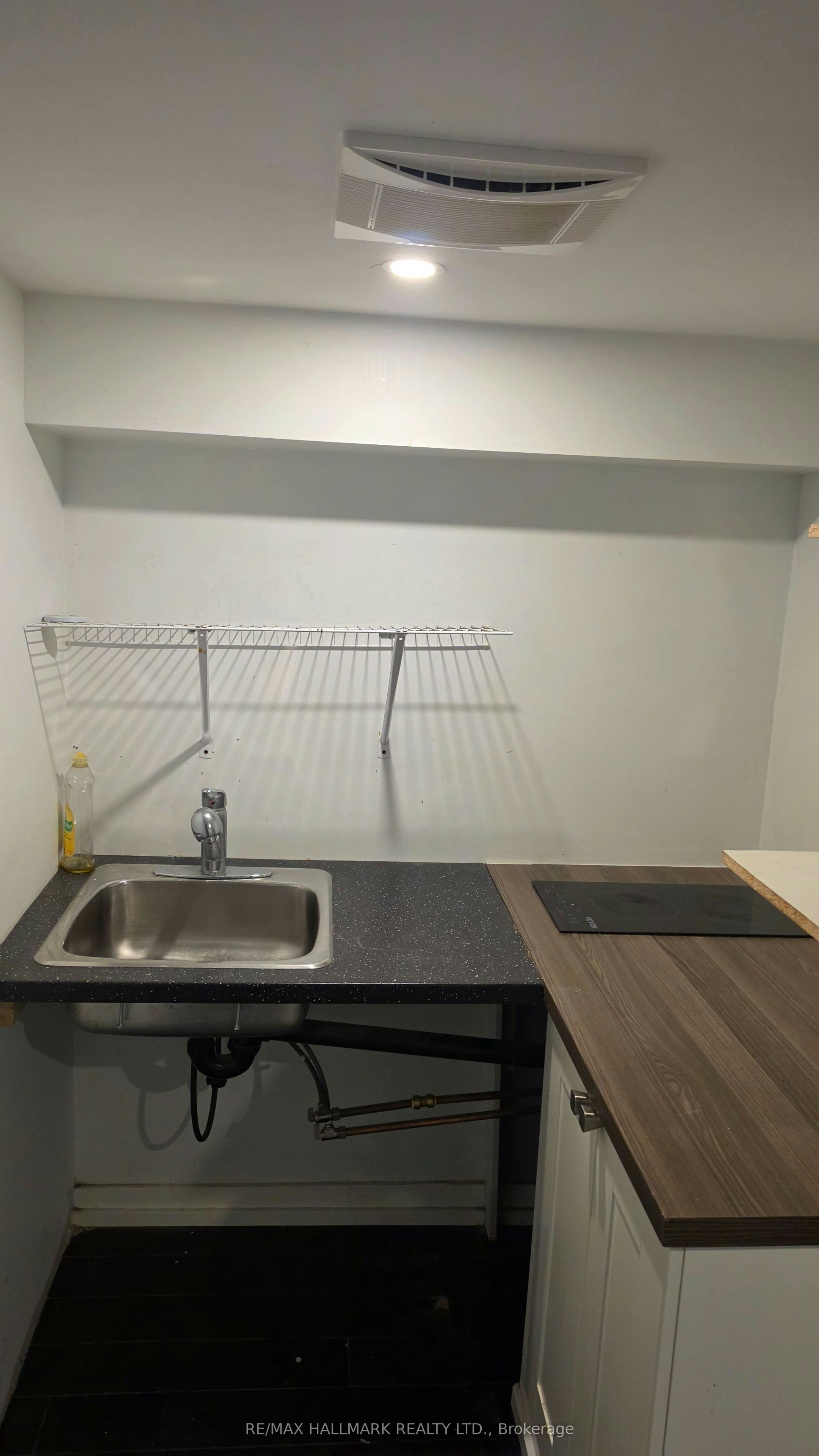 ROOM 2-888 Krosno Boulevard, Pickering, ON, L1W 1H4 - 9