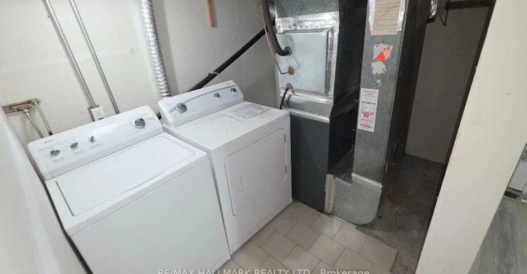 ROOM 2-888 Krosno Boulevard, Pickering, ON, L1W 1H4 - 3