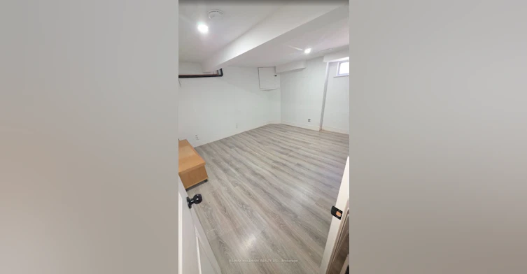 ROOM 2-888 Krosno Boulevard, Pickering, ON, L1W 1H4 - 8