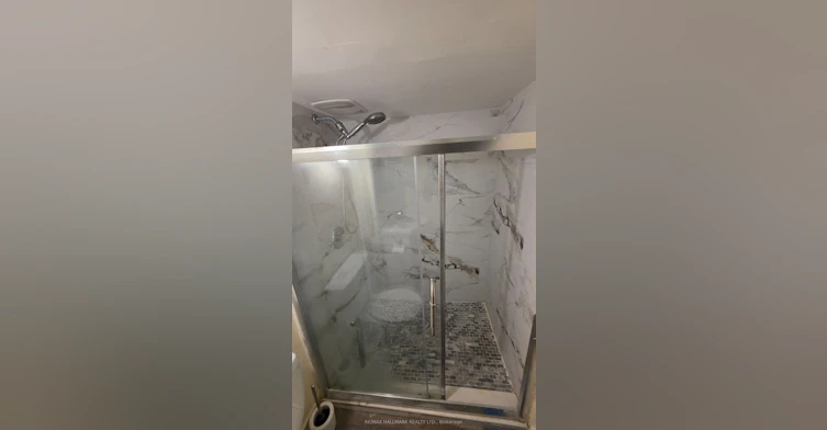 ROOM 2-888 Krosno Boulevard, Pickering, ON, L1W 1H4 - 14