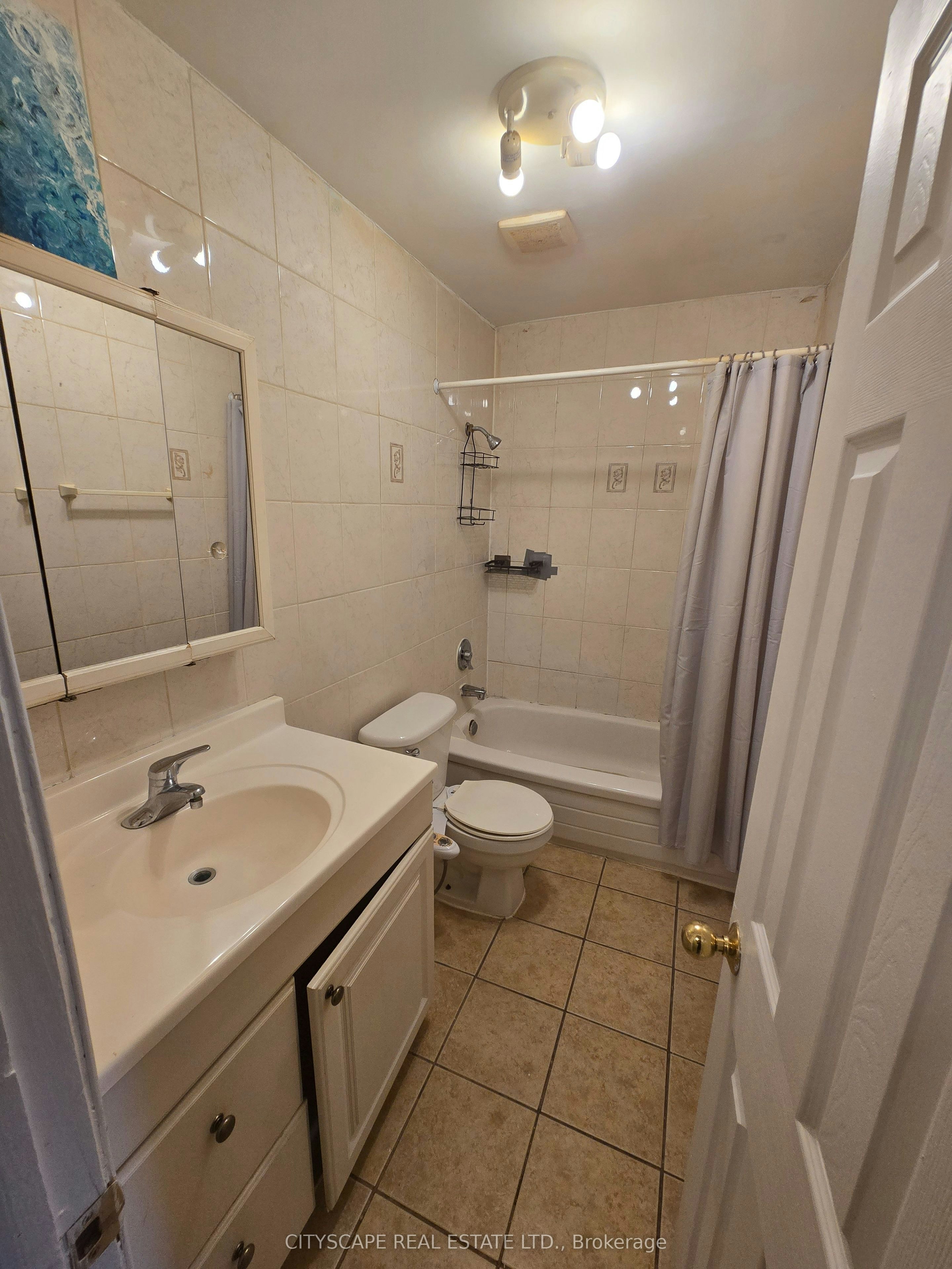 2A-FR-911A Danforth Avenue, Toronto, ON, M4J 1L8 - 12