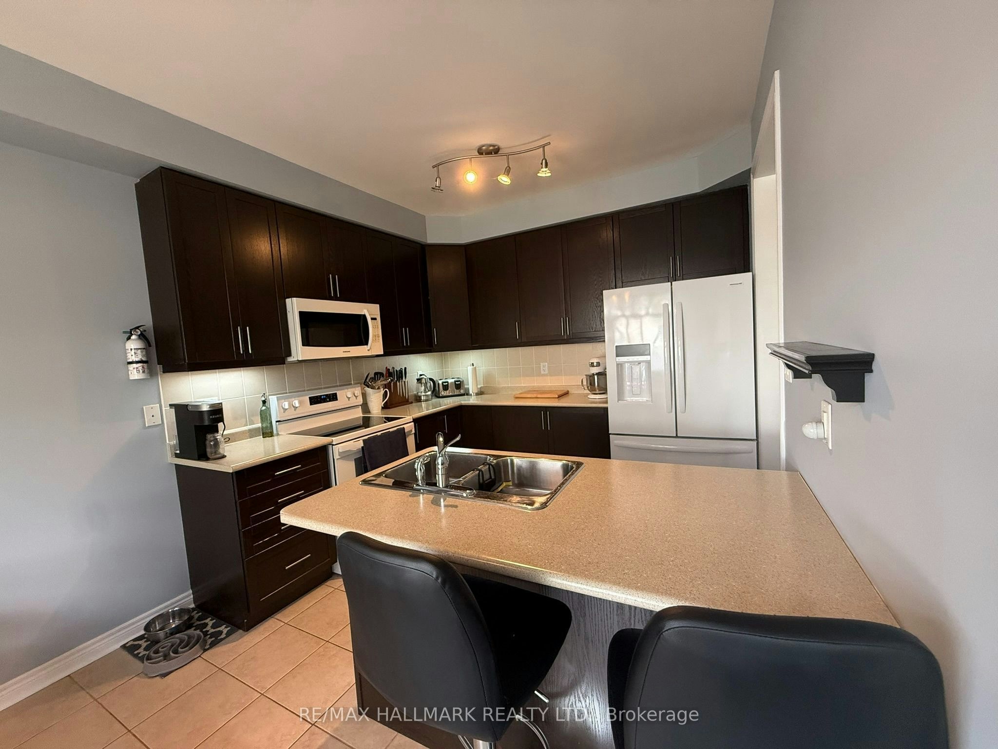 15 Arnold Johnston Street, Clarington, ON, L1E 2V3 - 11