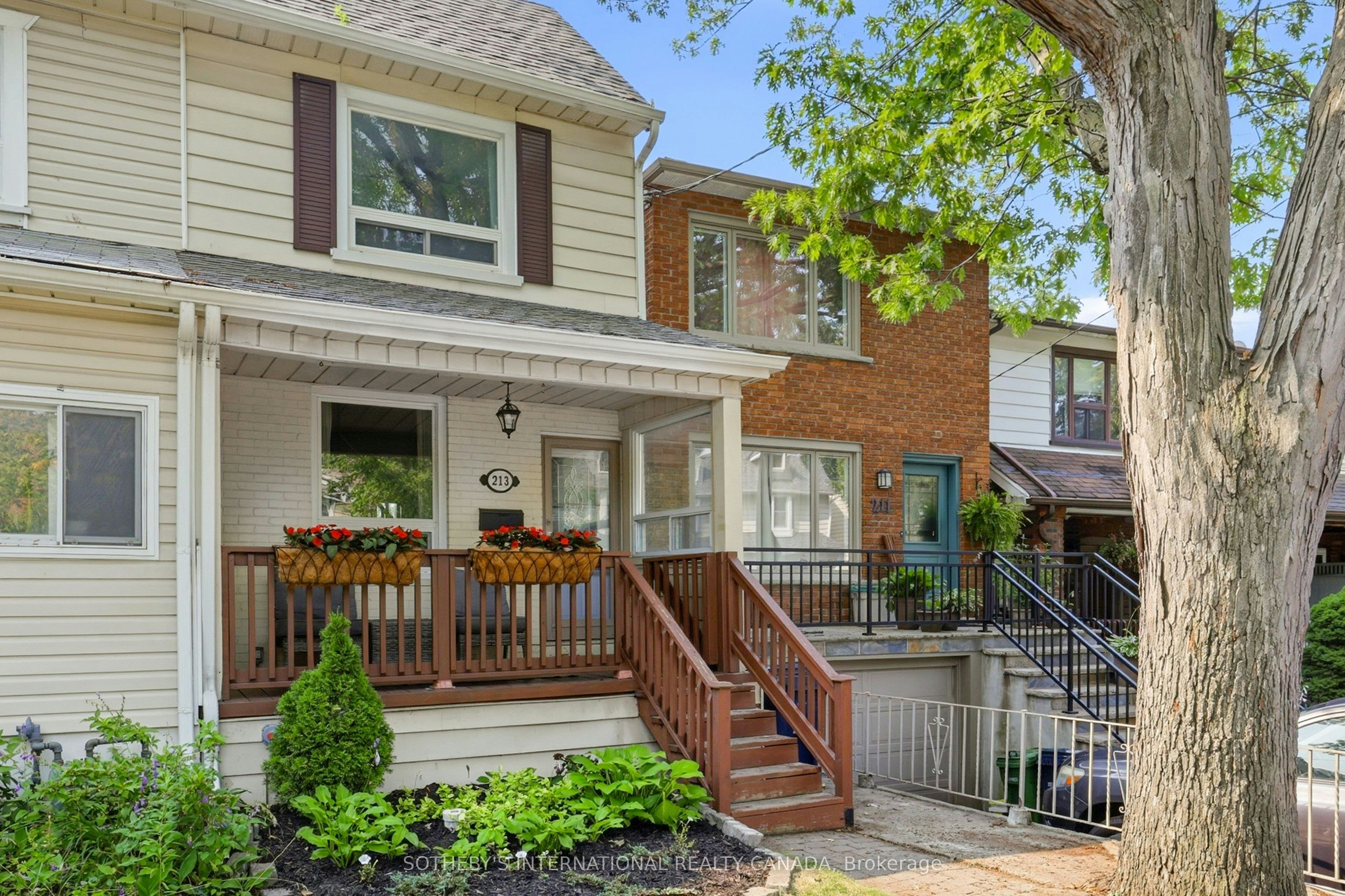 213 Oakcrest Avenue, Toronto, ON, M4C 1B8