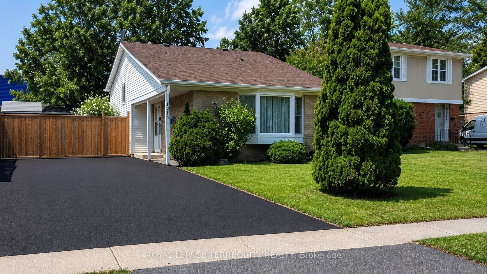 1214 Trowbridge Drive, Oshawa, ON, L1G 7H2