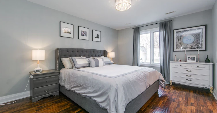 15 Battenberg Avenue, Toronto, ON, M4L 1J7 - 12