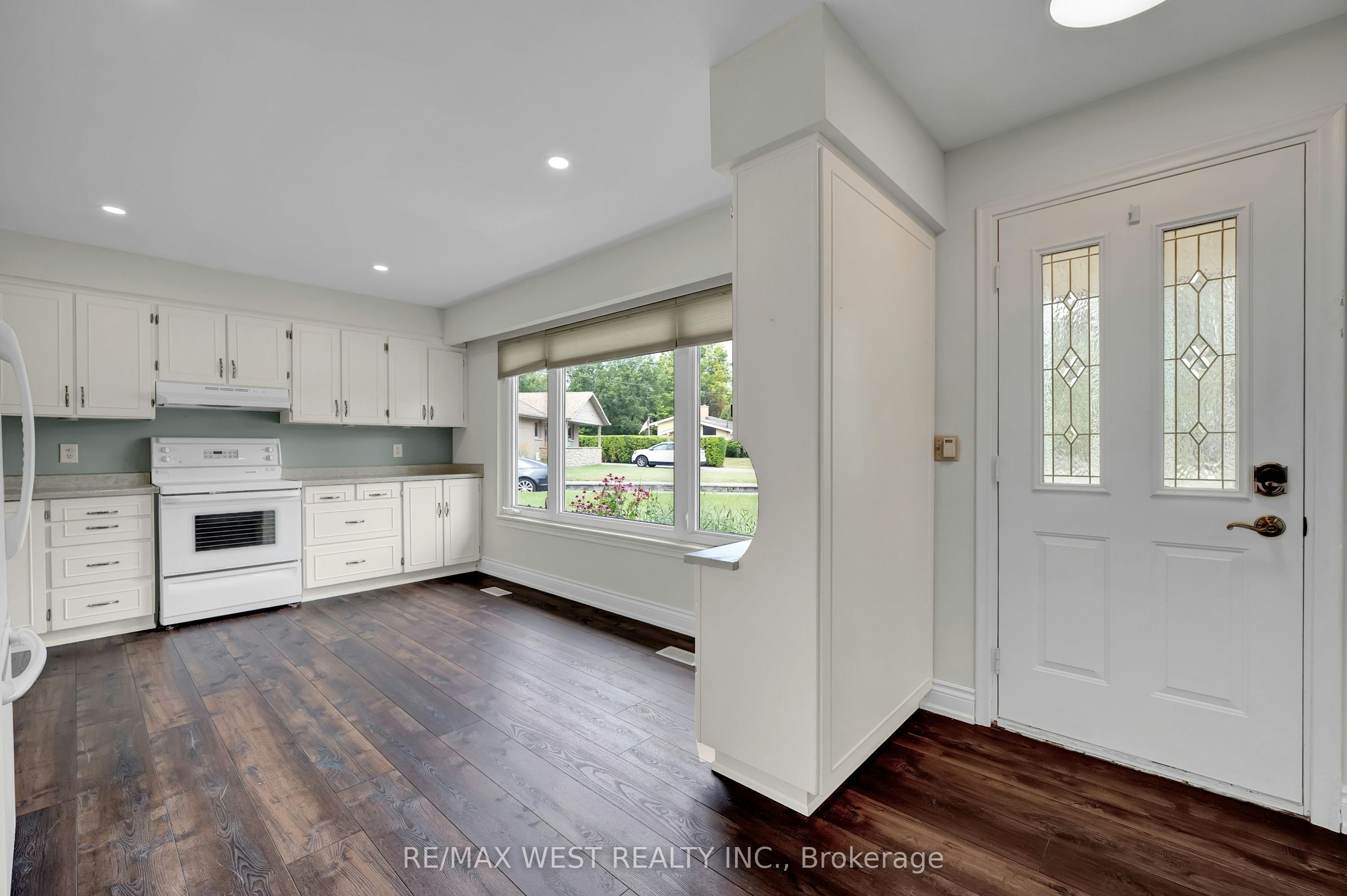 Main-397 Brentwood Avenue, Oshawa, ON, L1G 2S7 - 6