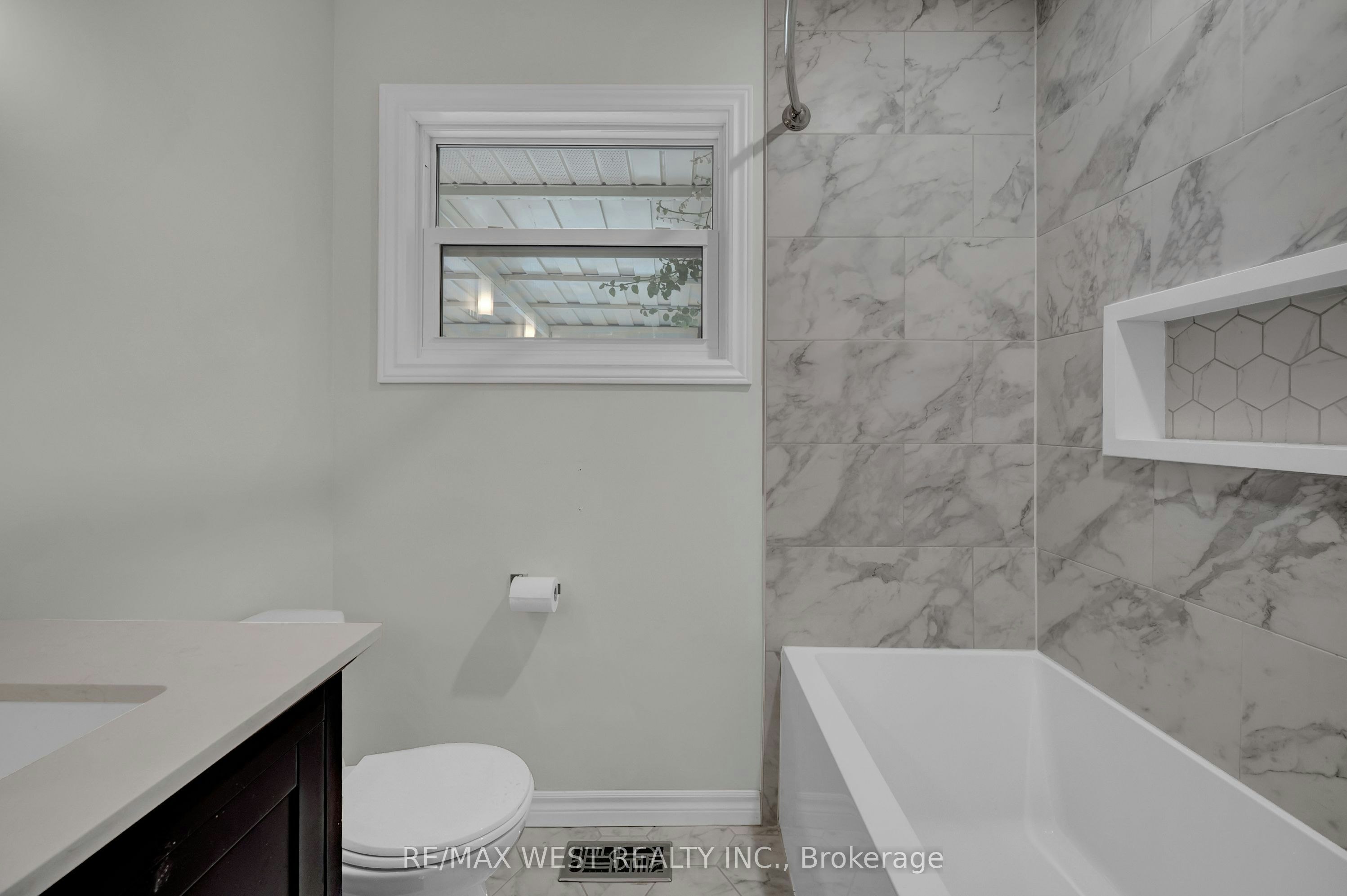 Main-397 Brentwood Avenue, Oshawa, ON, L1G 2S7 - 25