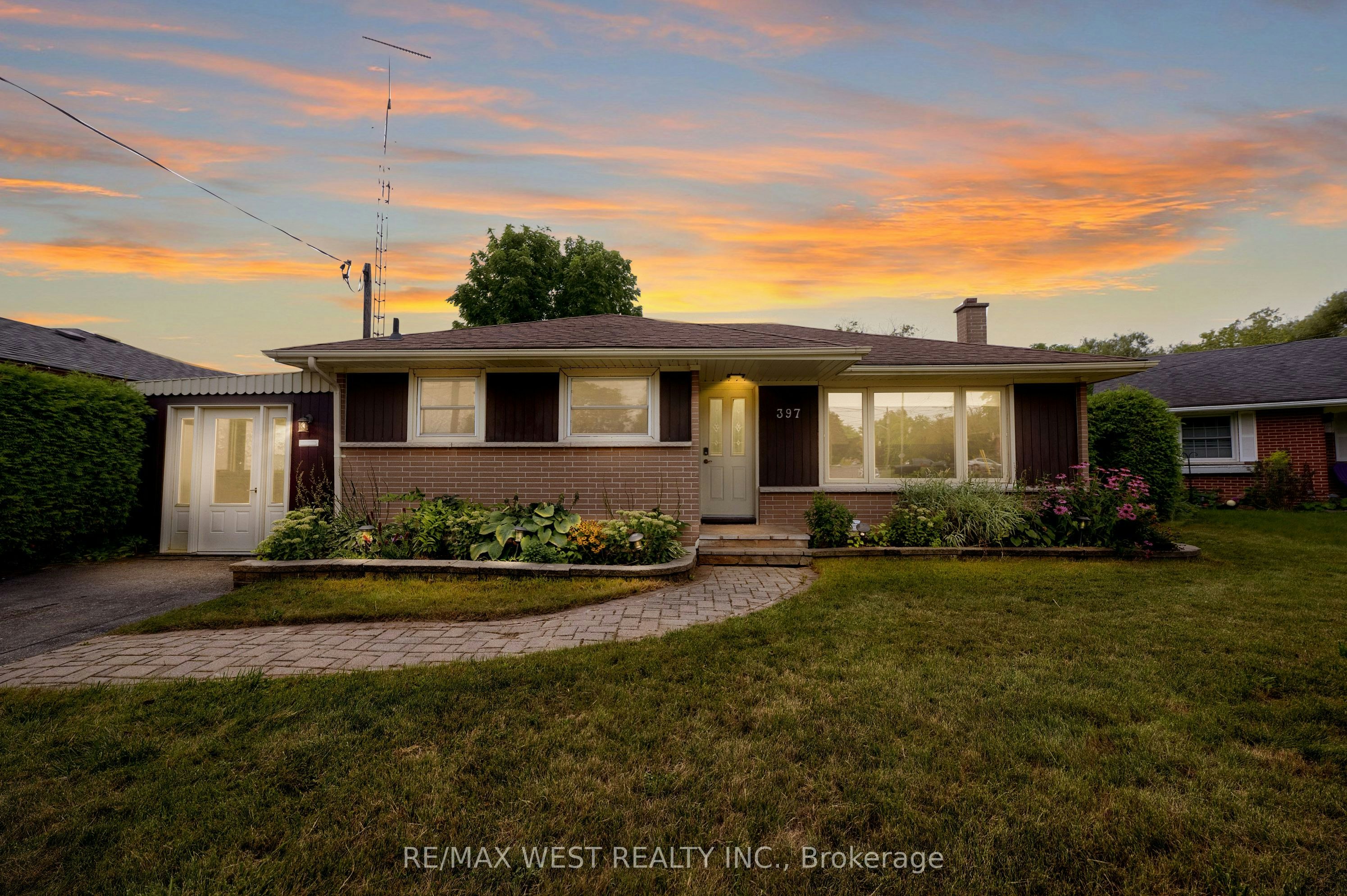 Main-397 Brentwood Avenue, Oshawa, ON, L1G 2S7