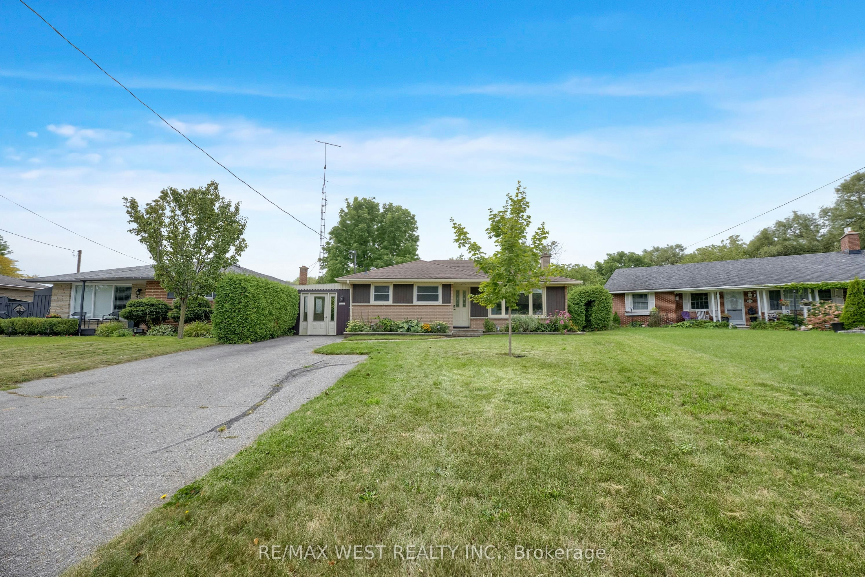 Main-397 Brentwood Avenue, Oshawa, ON, L1G 2S7 - 2