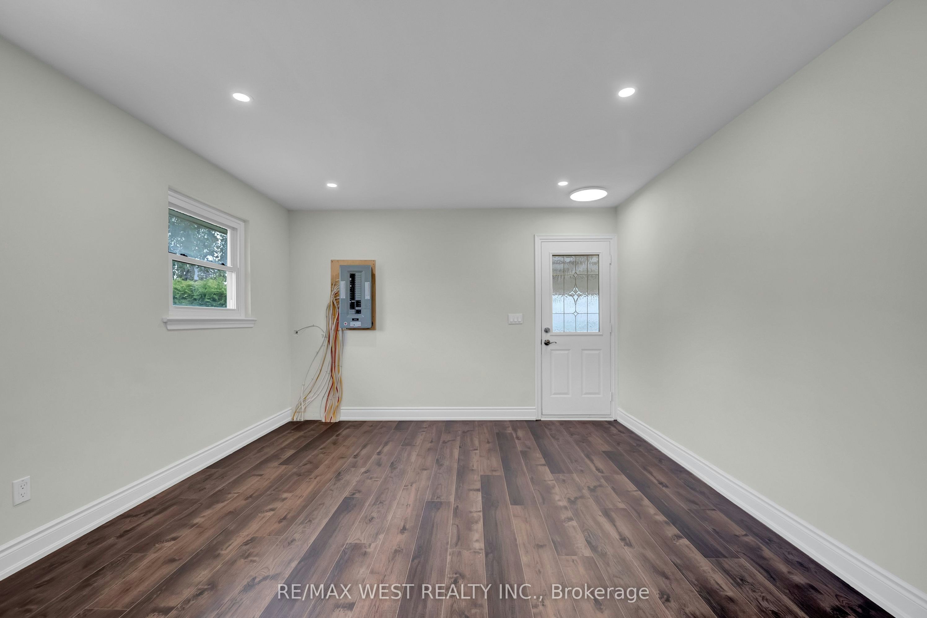 Main-397 Brentwood Avenue, Oshawa, ON, L1G 2S7 - 11