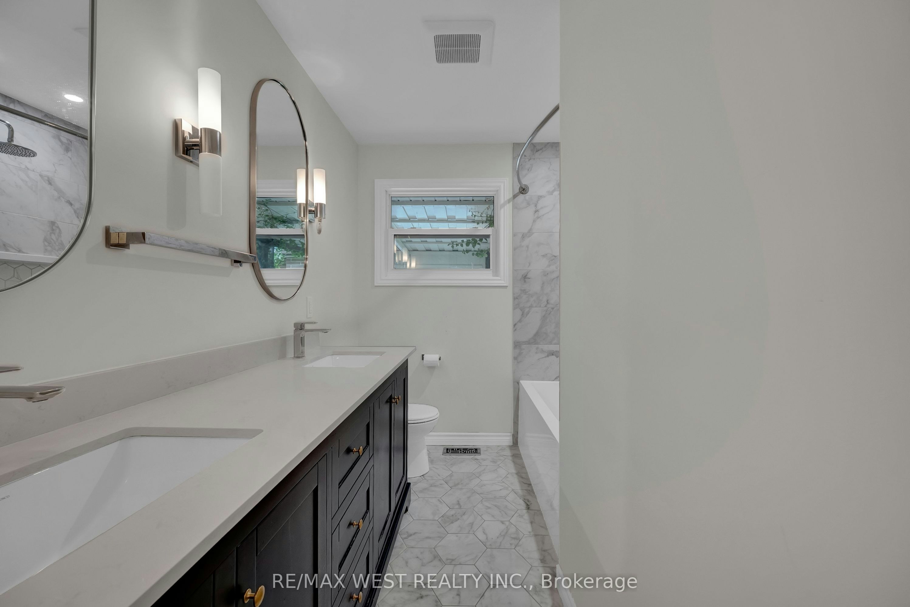 Main-397 Brentwood Avenue, Oshawa, ON, L1G 2S7 - 24