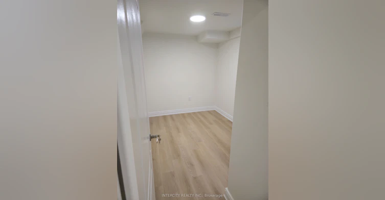 Basement-3116 Sideline 16 Road, Pickering, ON, L1X 0K6 - 4
