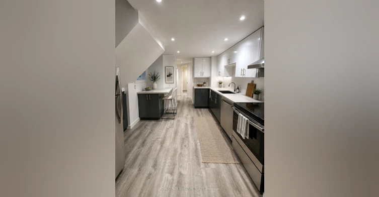 Lower-22 Curzon Street, Toronto, ON, M4M 3B4 - 2