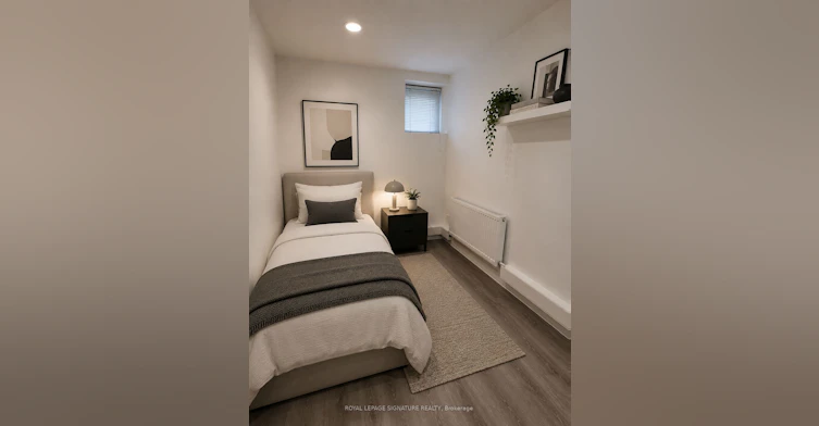 Lower-22 Curzon Street, Toronto, ON, M4M 3B4 - 6