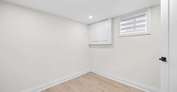 Basement-961 Victoria Park Avenue, Toronto, ON, M4B 2J4 - 8
