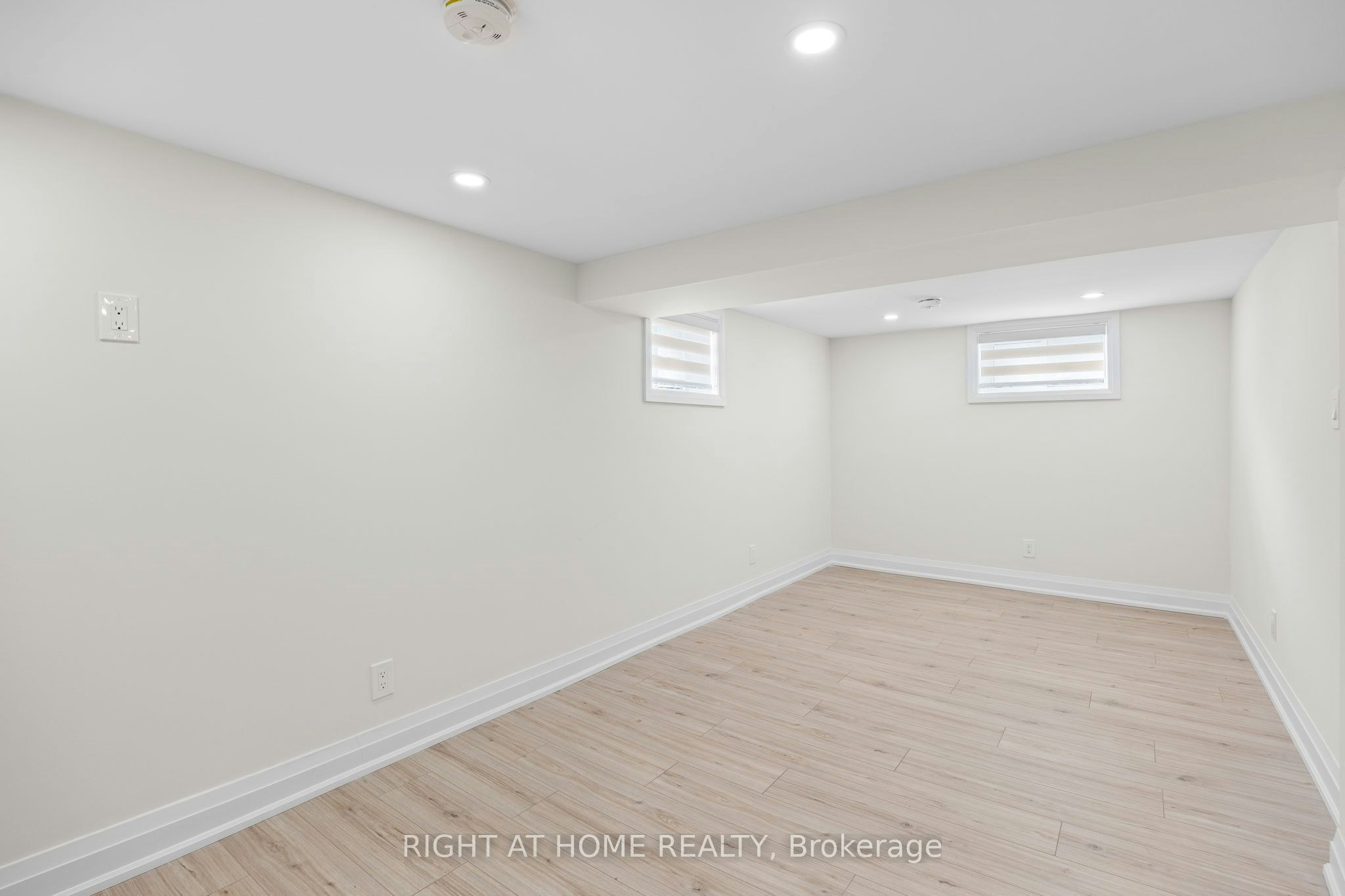 Basement-961 Victoria Park Avenue, Toronto, ON, M4B 2J4 - 11