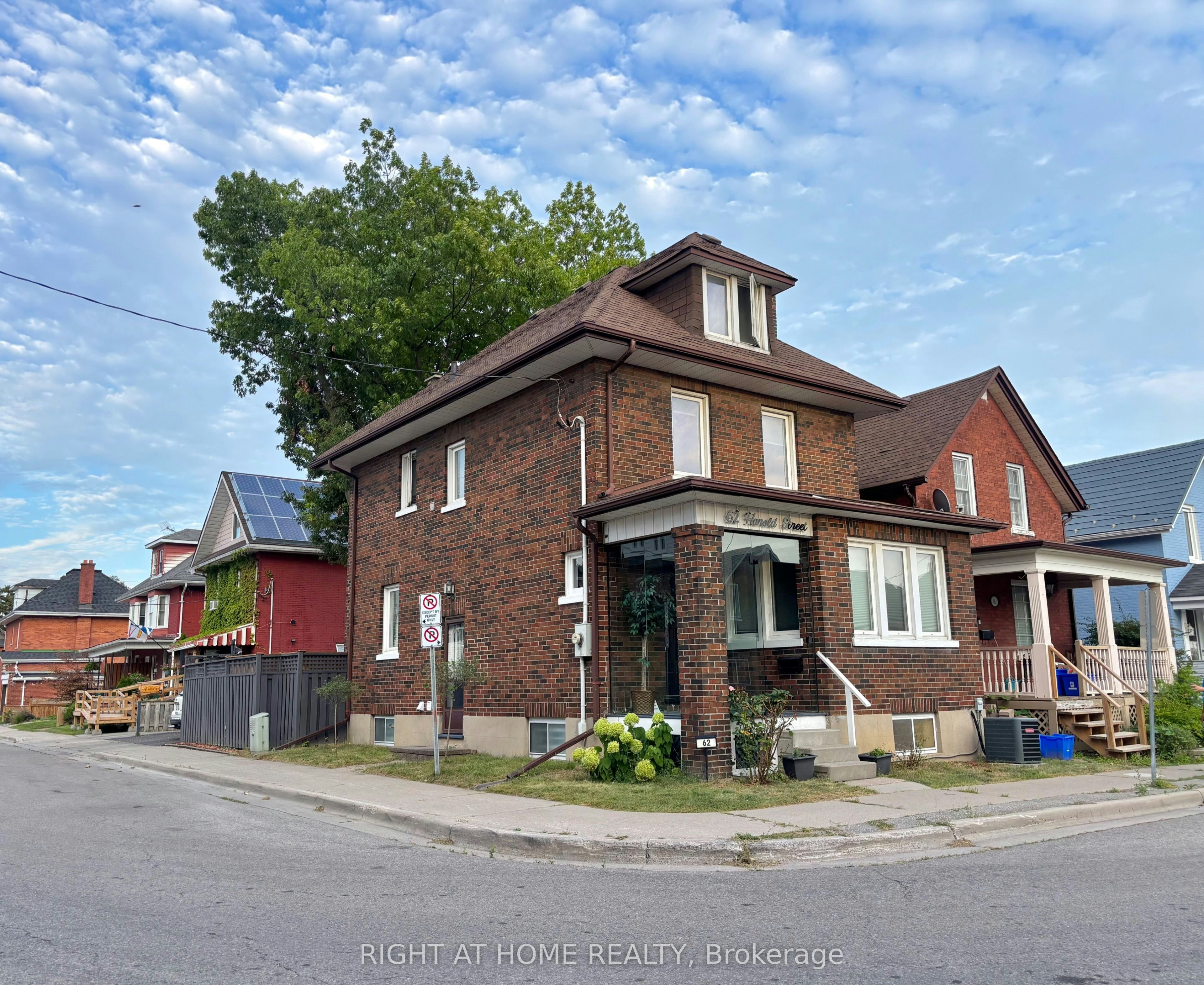 62 Harold Street, Oshawa, ON, L1H 4Y3