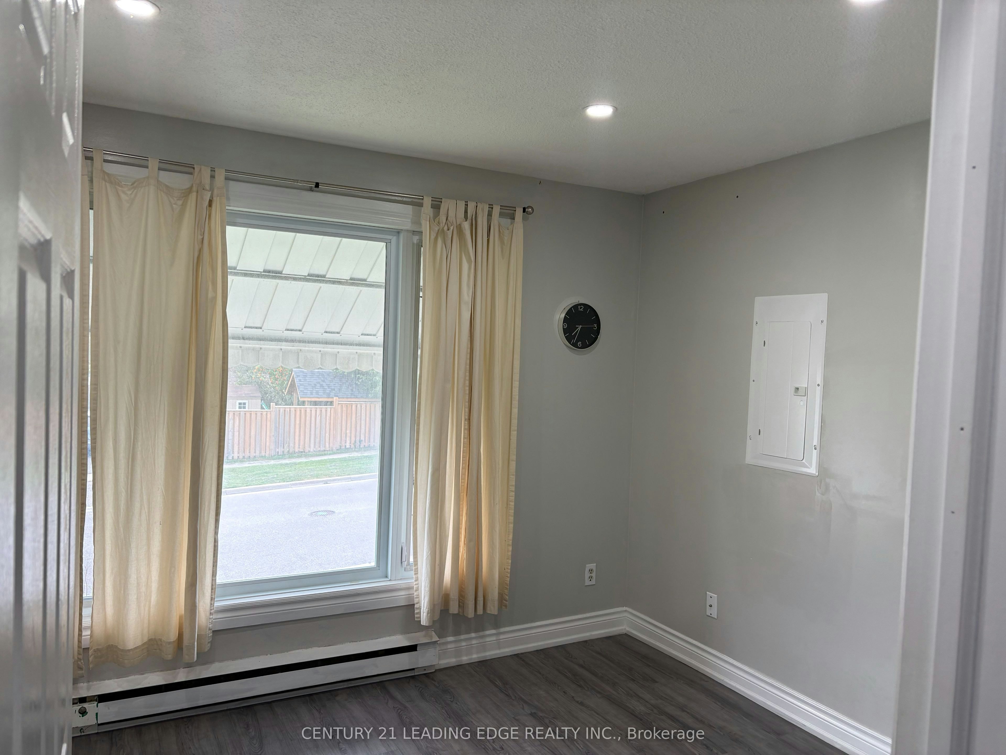 1-699 Attersley Drive, Oshawa, ON, L1K 1P9 - 11