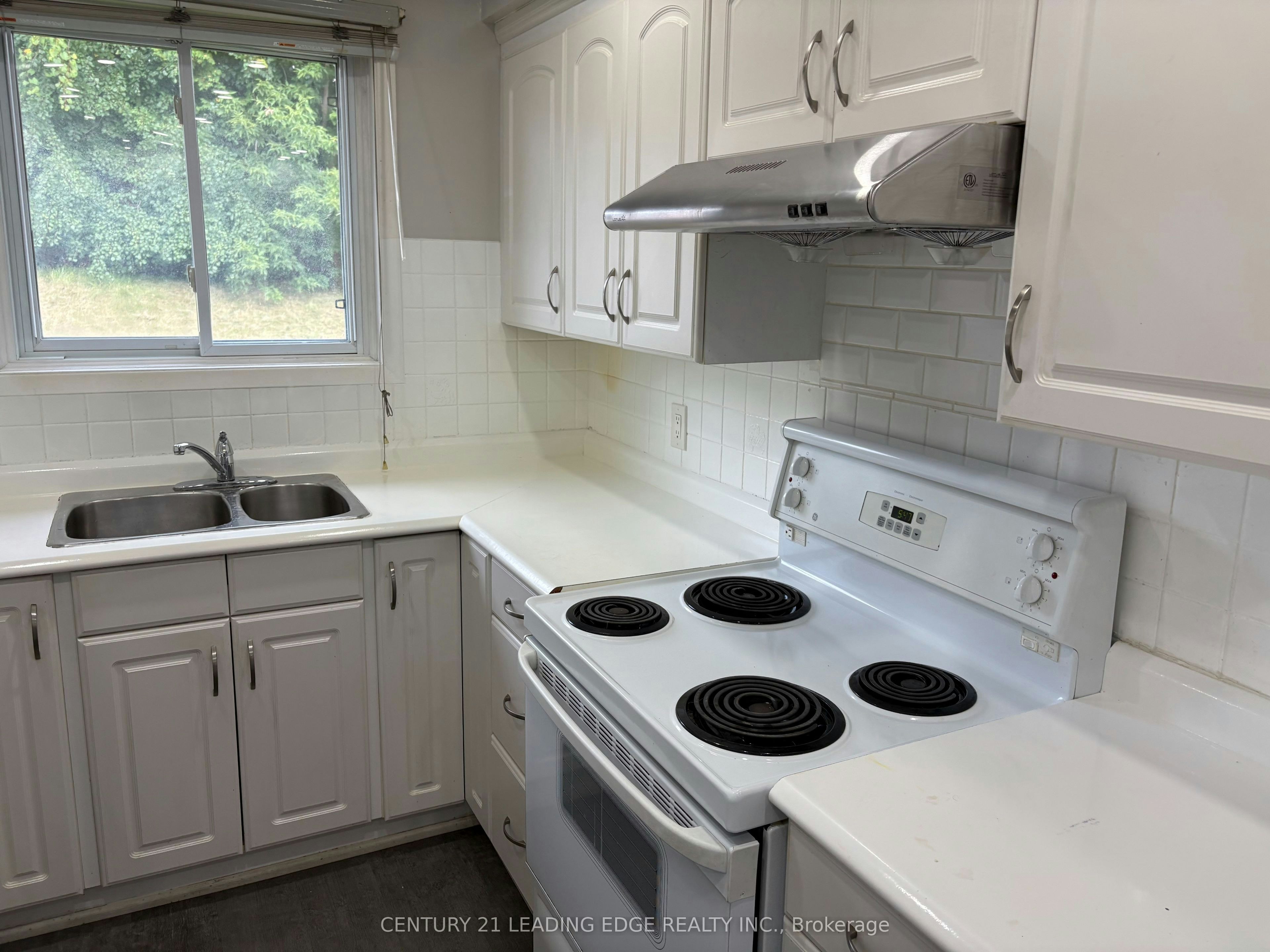1-699 Attersley Drive, Oshawa, ON, L1K 1P9 - 12