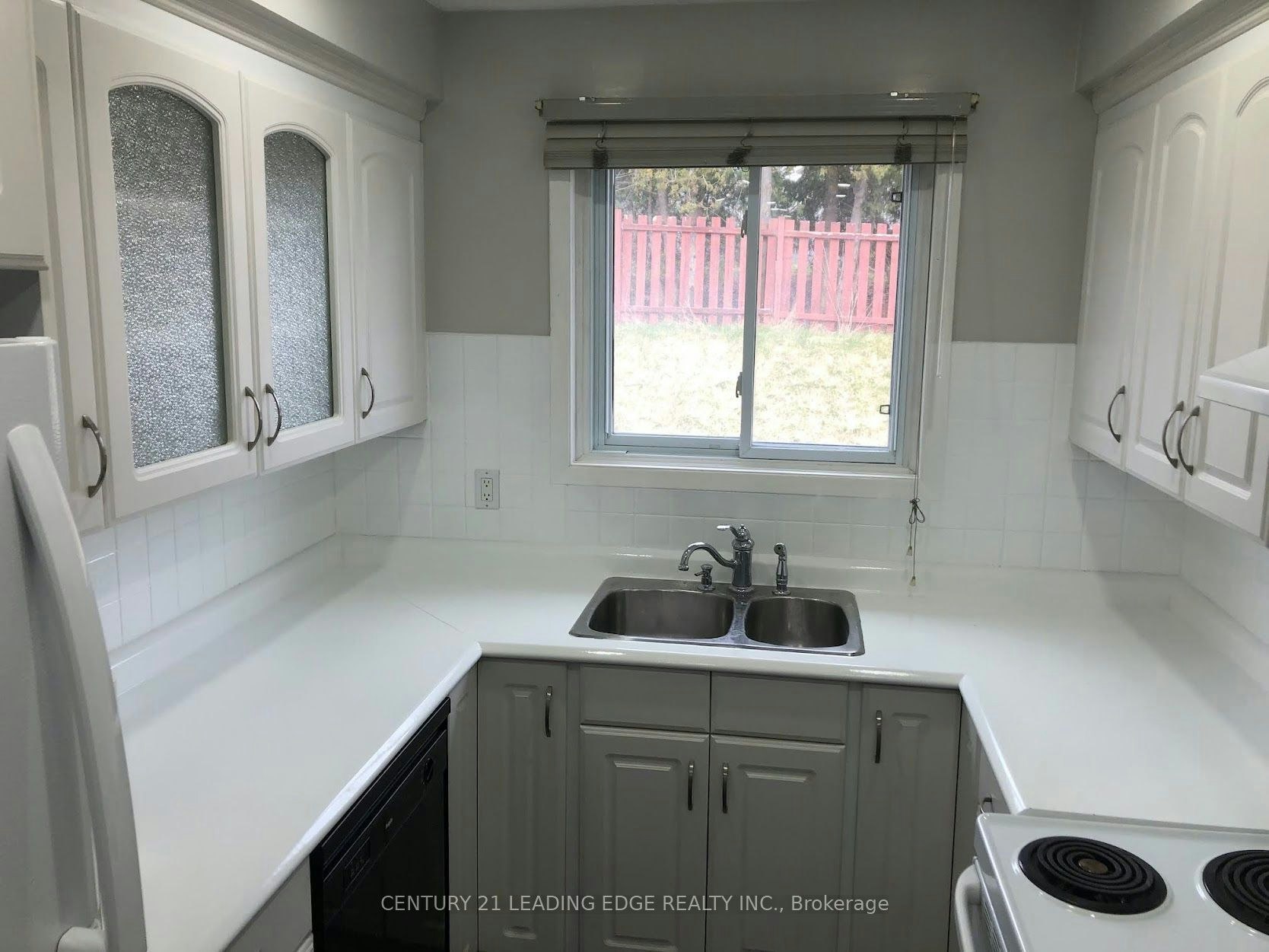 1-699 Attersley Drive, Oshawa, ON, L1K 1P9 - 6