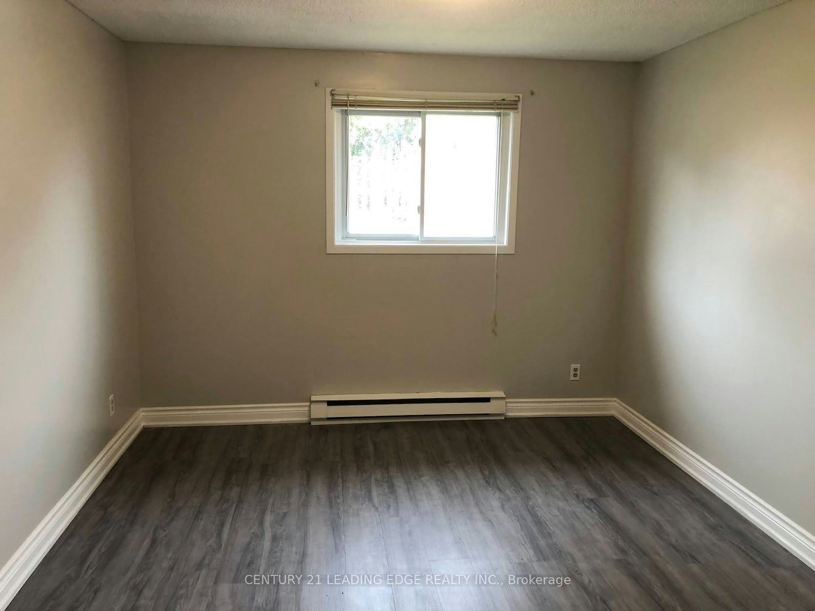 1-699 Attersley Drive, Oshawa, ON, L1K 1P9 - 3