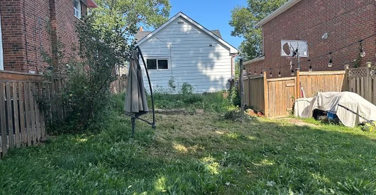 18 Phillip Avenue, Toronto, ON, M1N 3P9 - 18