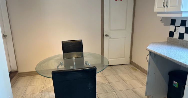 18 Phillip Avenue, Toronto, ON, M1N 3P9 - 11