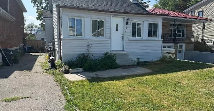 18 Phillip Avenue, Toronto, ON, M1N 3P9 - 19