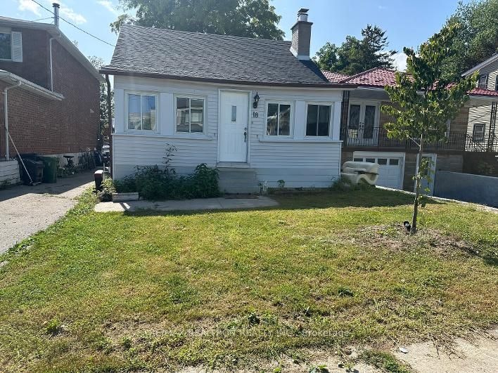 18 Phillip Avenue, Toronto, ON, M1N 3P9