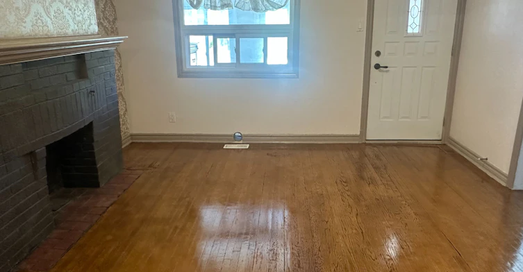 18 Phillip Avenue, Toronto, ON, M1N 3P9 - 4