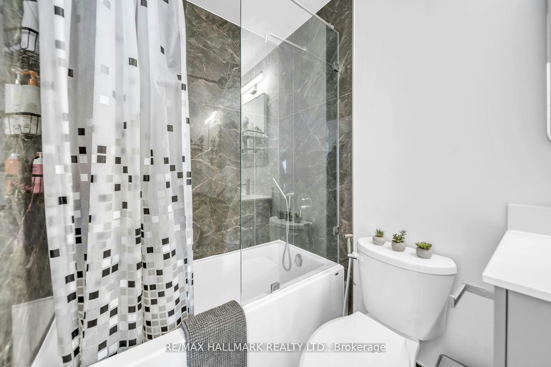 PH 3703-60 Brian Harrison Way, Toronto, ON, M1P 5J5 - 34