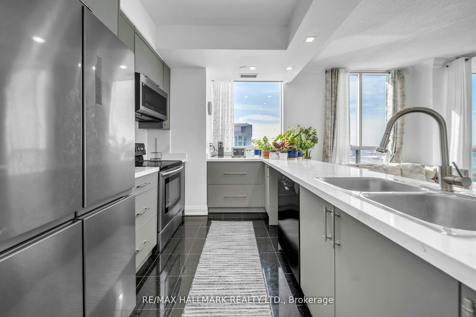 PH 3703-60 Brian Harrison Way, Toronto, ON, M1P 5J5 - 8