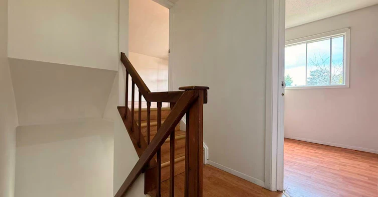 Upper-2 Plum Brook Crescent, Toronto, ON, M1S 3Z8 - 14