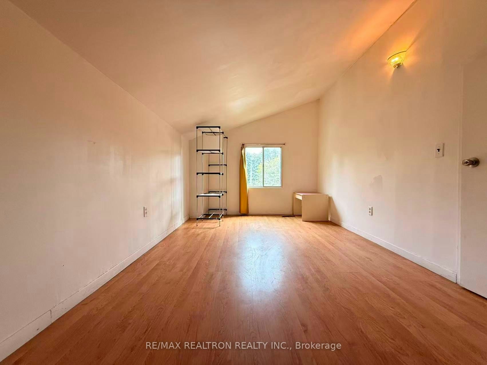 Upper-2 Plum Brook Crescent, Toronto, ON, M1S 3Z8 - 20