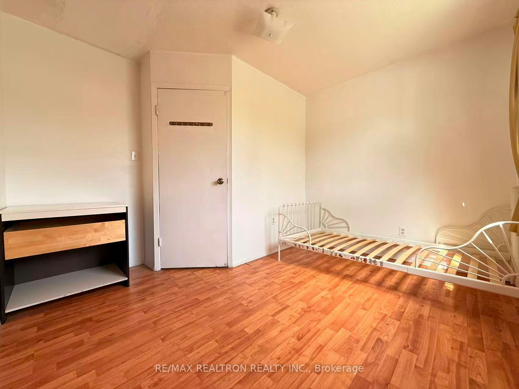 Upper-2 Plum Brook Crescent, Toronto, ON, M1S 3Z8 - 16