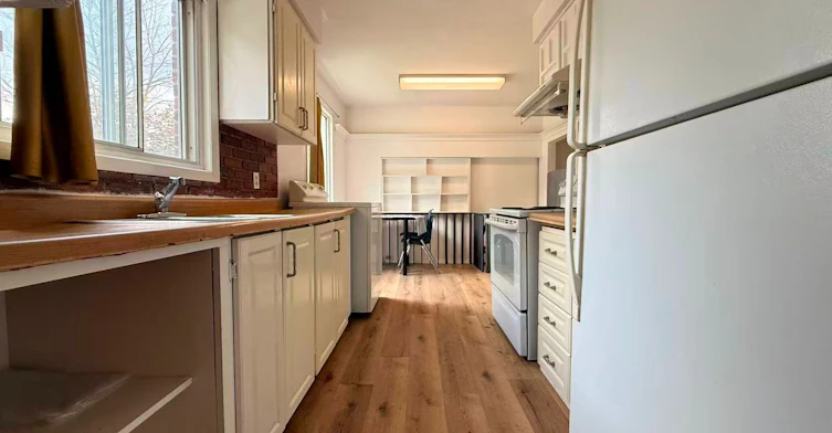 Upper-2 Plum Brook Crescent, Toronto, ON, M1S 3Z8 - 2