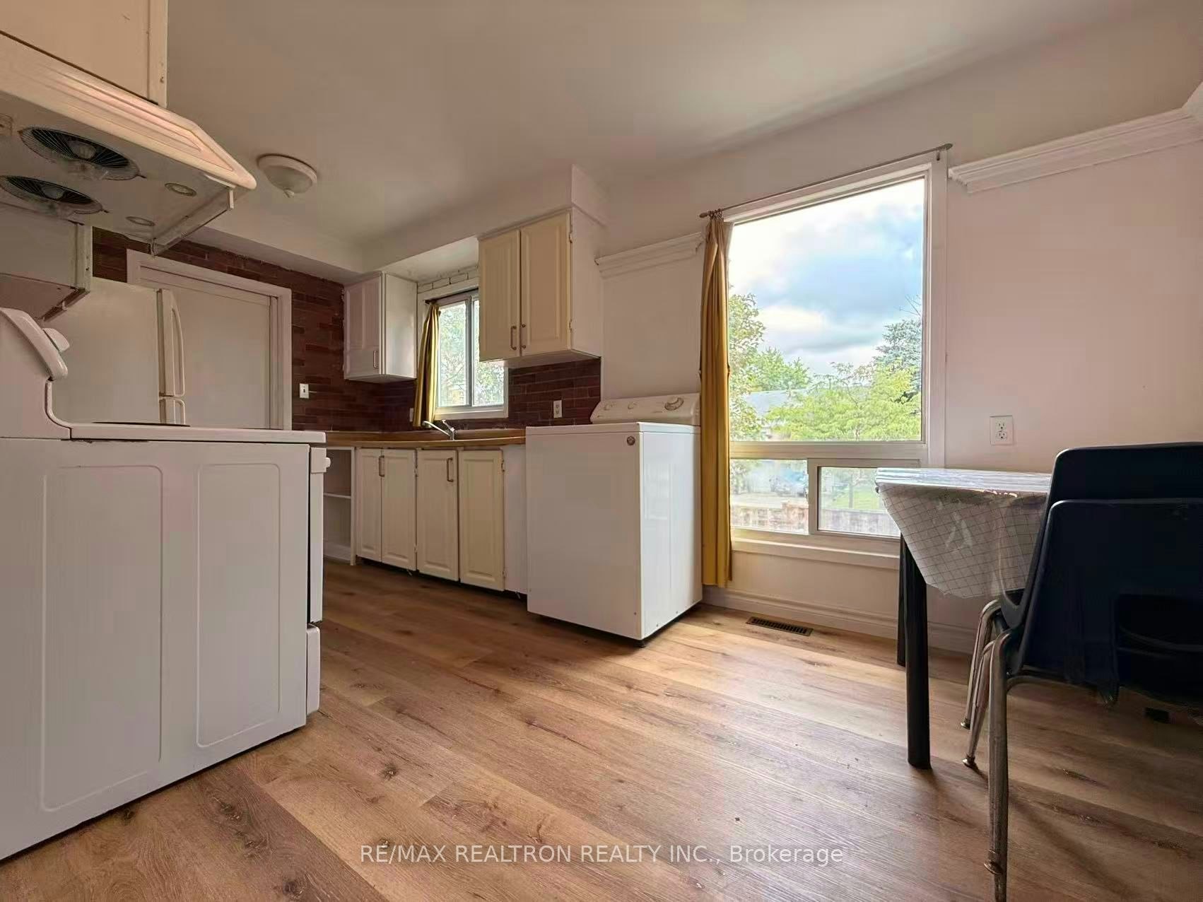 Upper-2 Plum Brook Crescent, Toronto, ON, M1S 3Z8 - 6